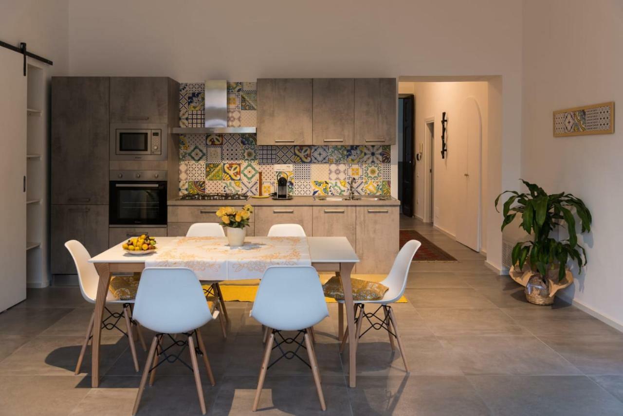 Nonna Vittoria Apartment Salerno Zewnętrze zdjęcie