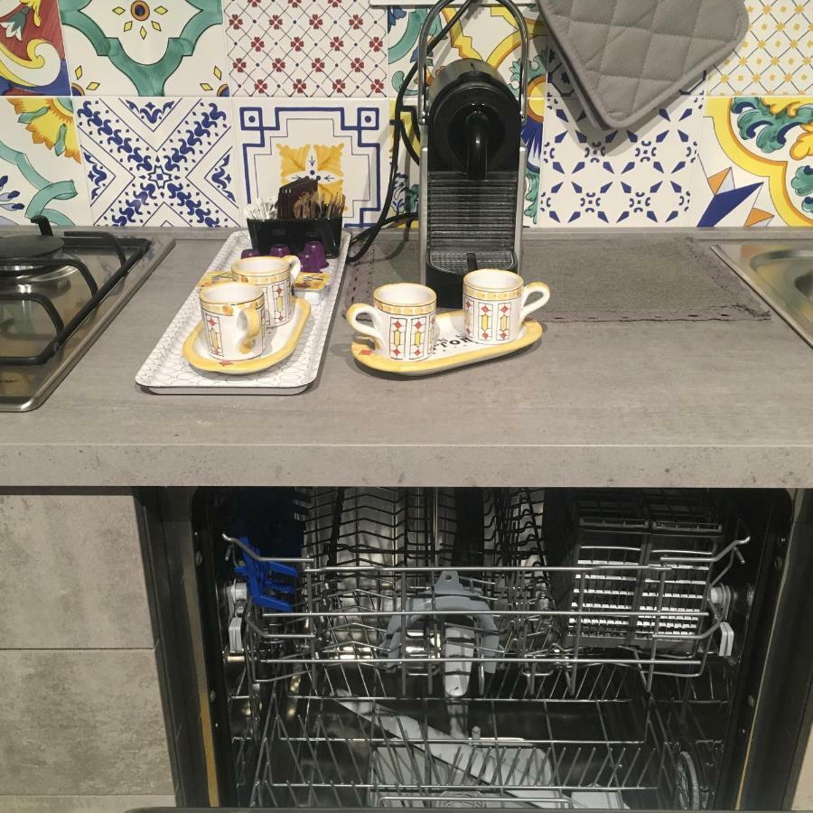 Nonna Vittoria Apartment Salerno Zewnętrze zdjęcie