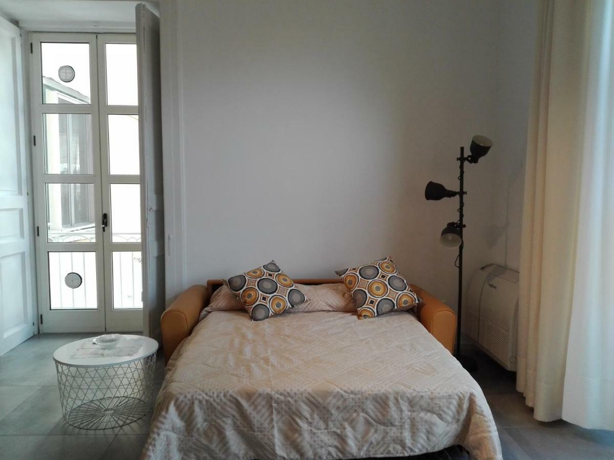 Nonna Vittoria Apartment Salerno Zewnętrze zdjęcie